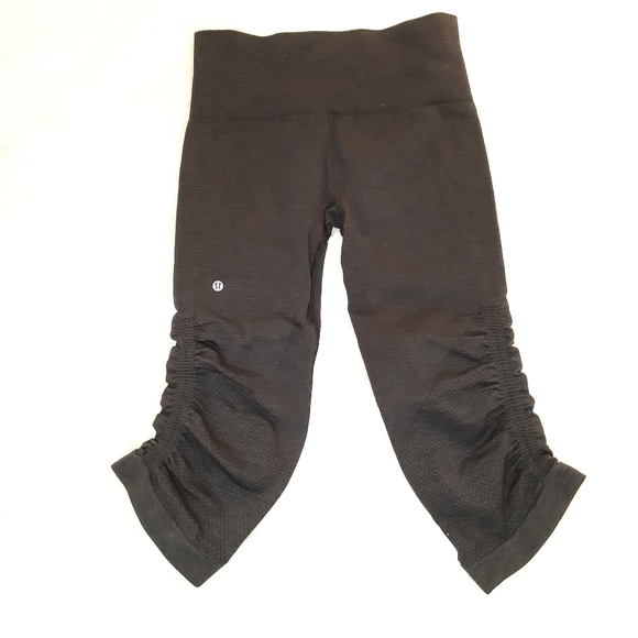 Lululemon Ebb and Flow Crop Charcoal Gray Size 4 - Picture 2 of 14